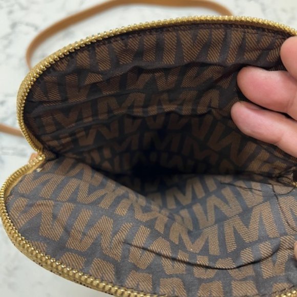 Crossbody purse - Picture 4 of 8